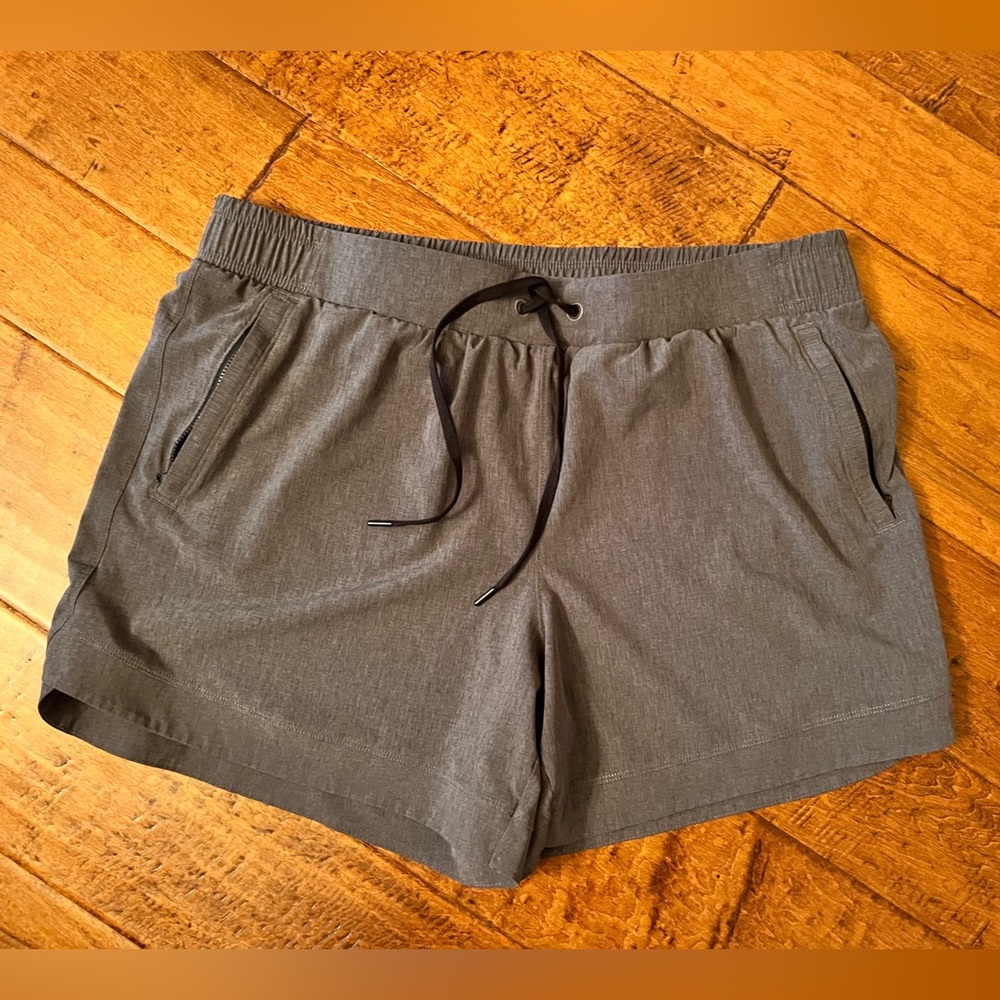 CALIA by Carrie Underwood Women's L
Anywhere Shorts